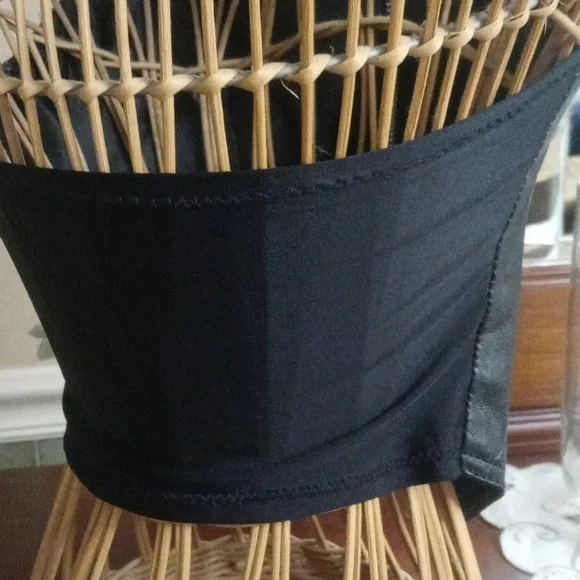 HOT LEATHERS XXS Genuine Black Leather Halter Top Motorcycle Vest - Picture 6 of 13